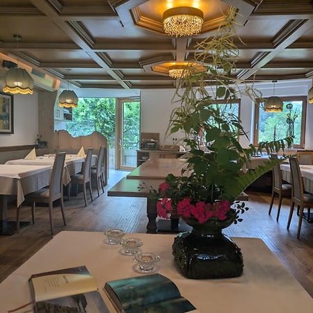 Hotel Alpenblick Sarentino Eksteriør billede