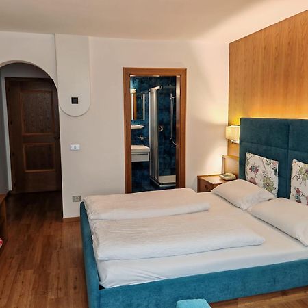 Hotel Alpenblick Sarentino Eksteriør billede