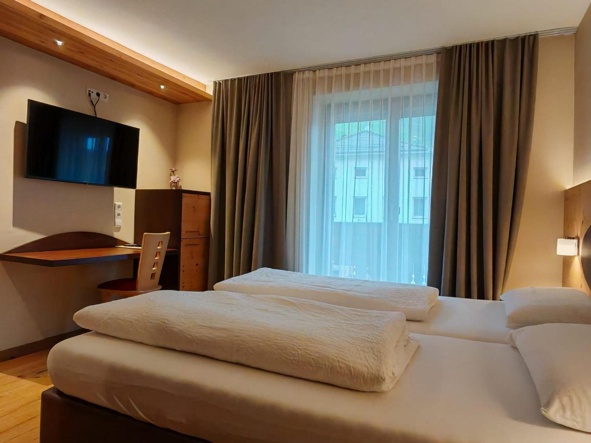 Hotel Alpenblick Sarentino Eksteriør billede