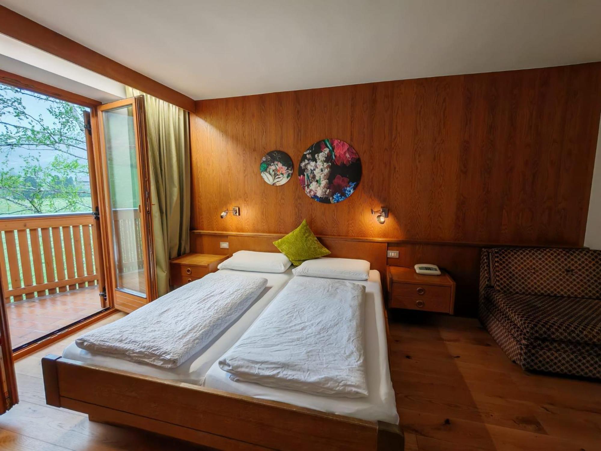 Hotel Alpenblick Sarentino Eksteriør billede