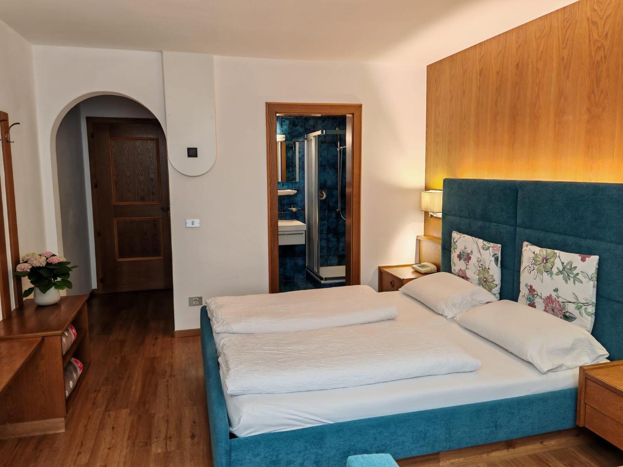 Hotel Alpenblick Sarentino Eksteriør billede