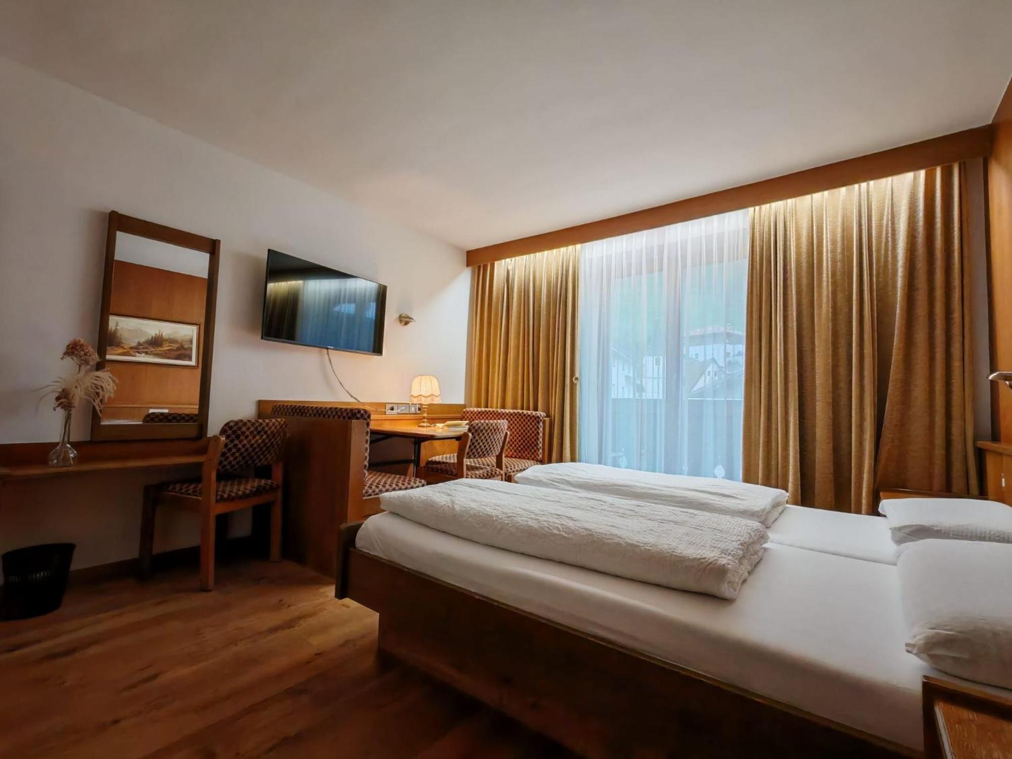 Hotel Alpenblick Sarentino Eksteriør billede