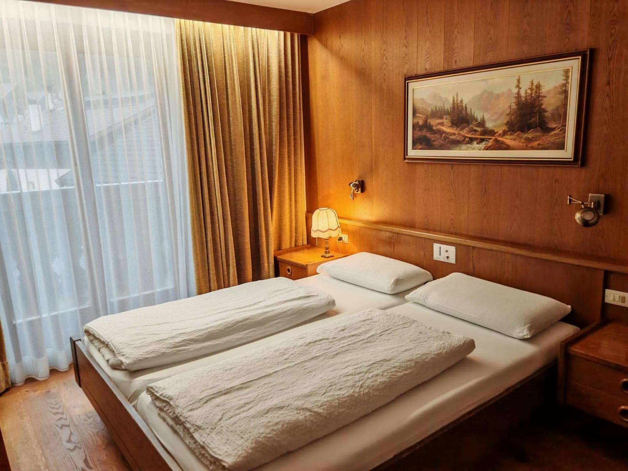 Hotel Alpenblick Sarentino Eksteriør billede