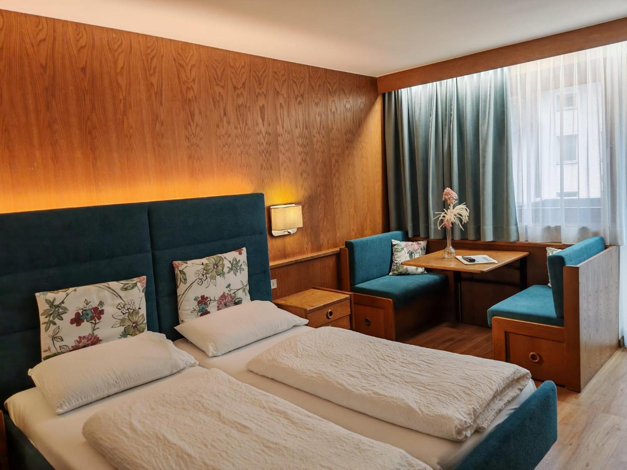 Hotel Alpenblick Sarentino Eksteriør billede
