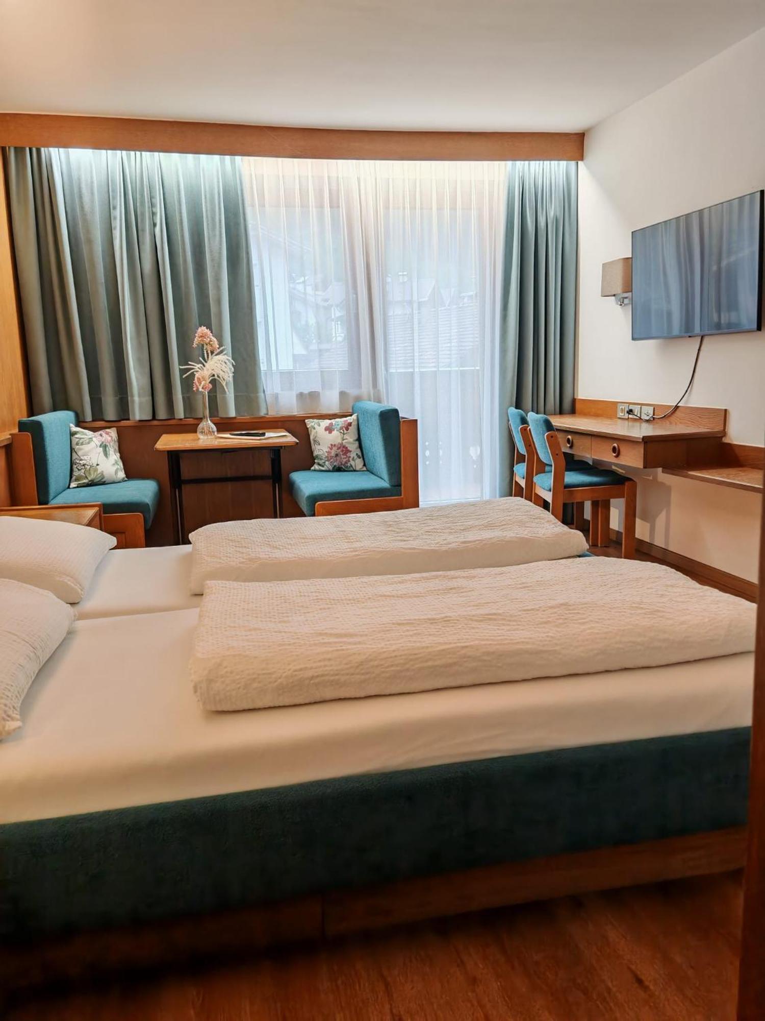 Hotel Alpenblick Sarentino Eksteriør billede