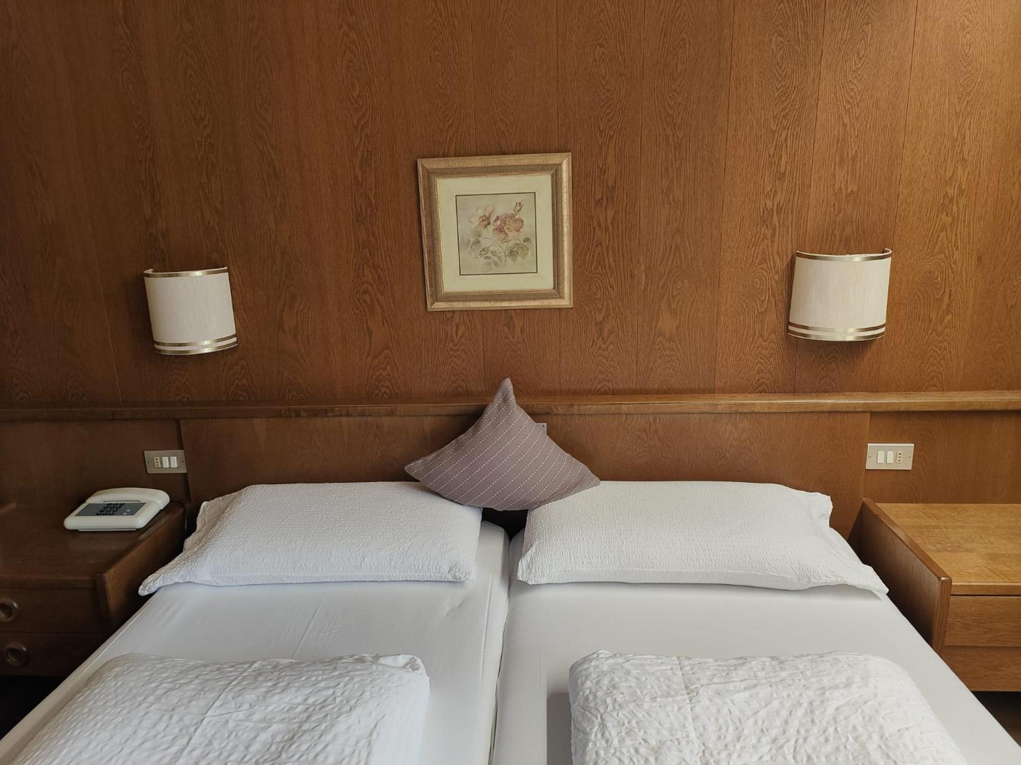 Hotel Alpenblick Sarentino Eksteriør billede