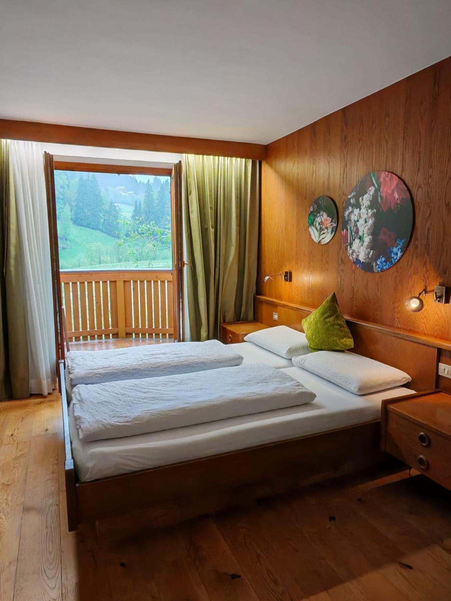 Hotel Alpenblick Sarentino Eksteriør billede