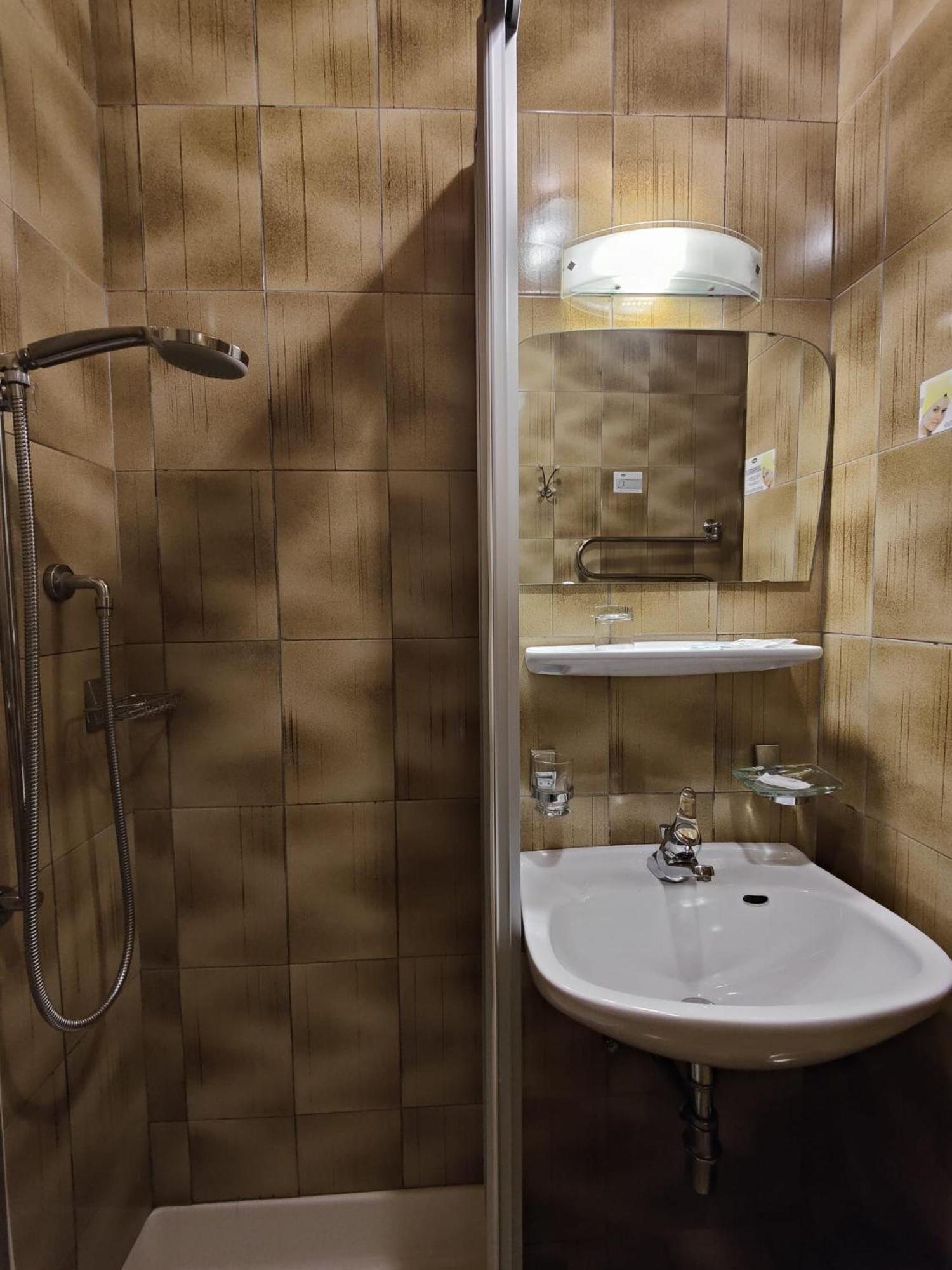 Hotel Alpenblick Sarentino Eksteriør billede